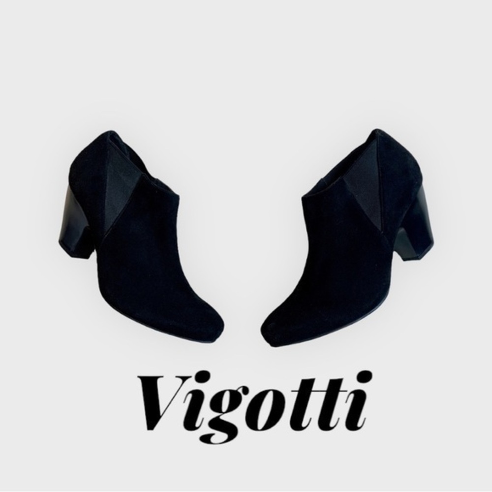 Vigotti Black Suede Booties Size 10